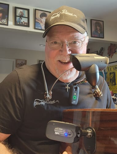 Customer photo review of [NEW] UHF NEXUS - Pro-Grade UHF Wireless System For Guitar/Bass – USB-C, Latency<2 ms, 7 Channels, 165 feet Range