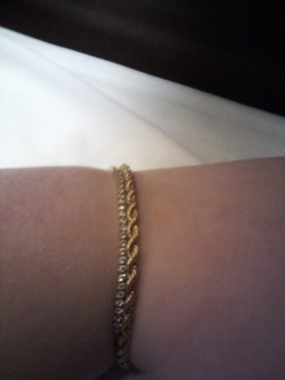Customer photo review of Niyah White Crystal Gold Bracelet