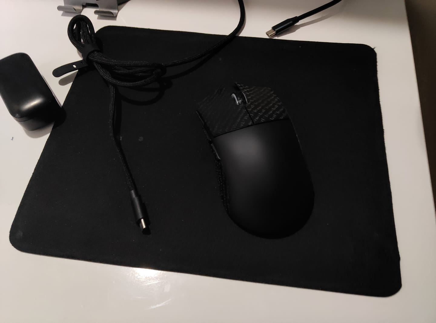 Customer photo review of Darmoshark M3 V2 Wireless Mouse