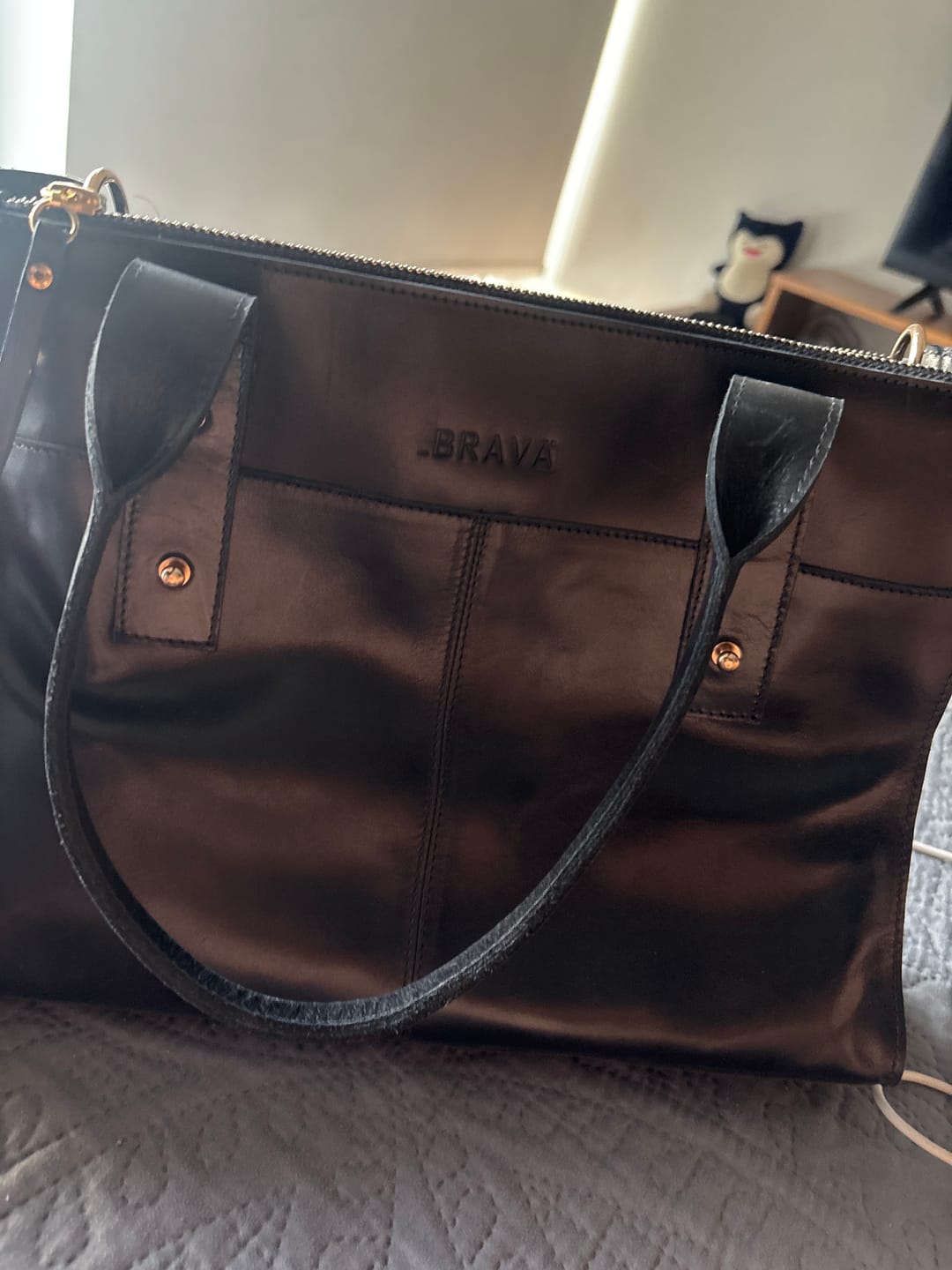Customer photo review of Cartera ejecutiva de cuero modelo ALFONSINA Negro