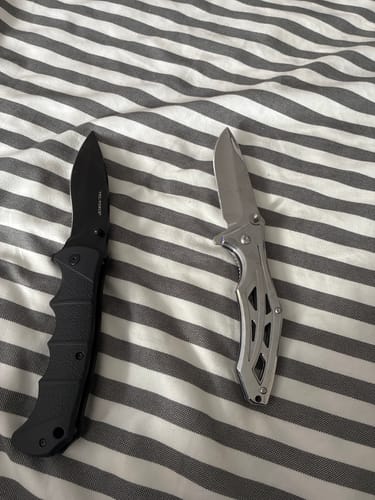 Customer photo review of Mystery Knives Box™