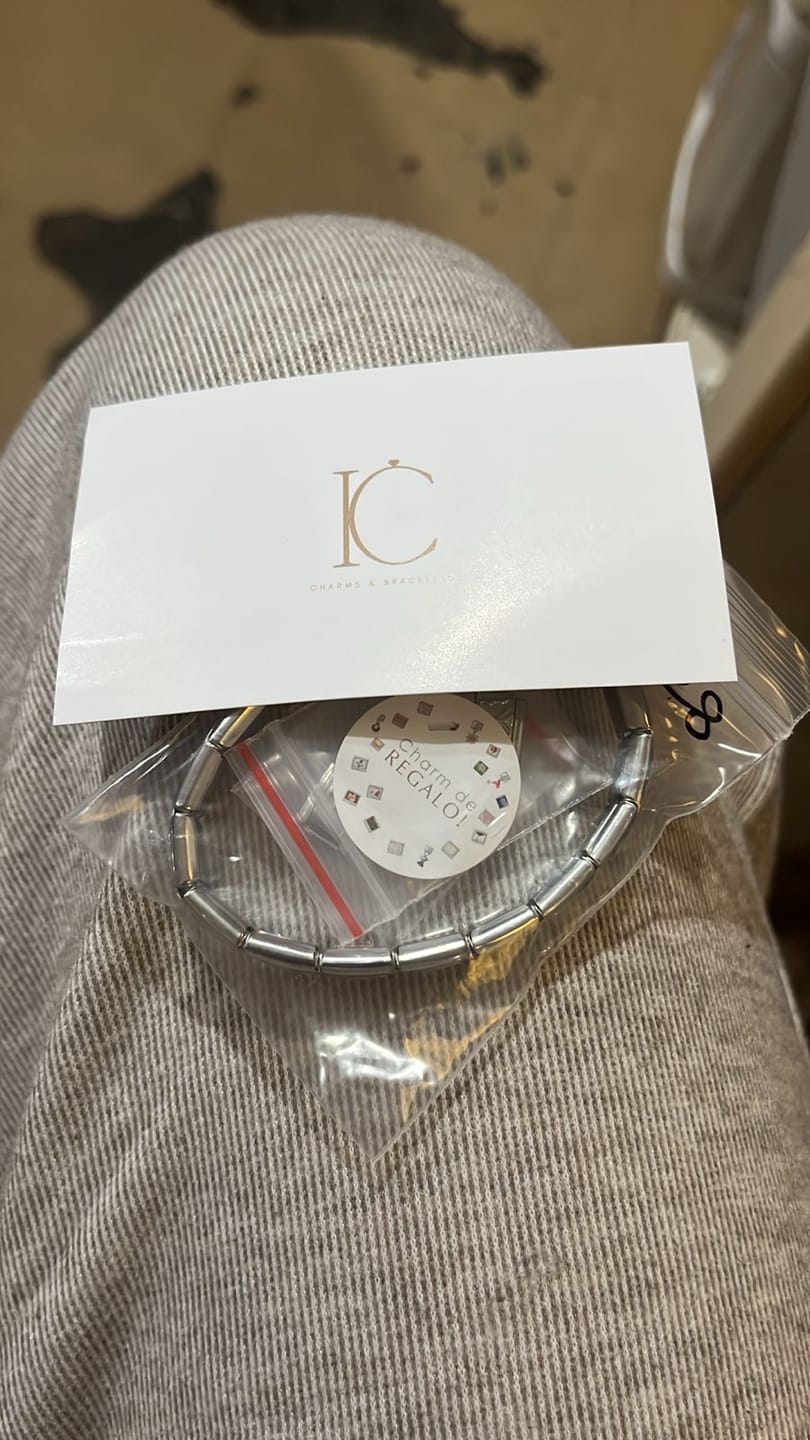 Customer photo review of Charm Letra F