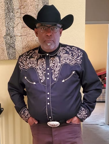 Customer photo review of Wrangler Cowboy Cut Black Chocolate Original Fit Jean