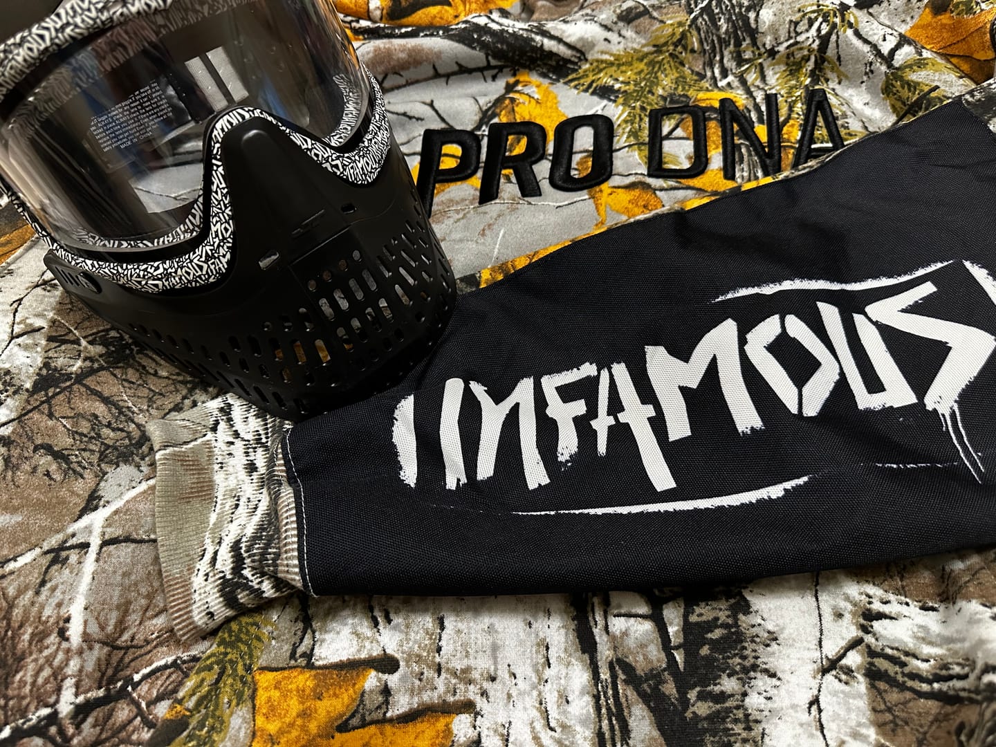 Customer photo review of PRO DNA™ HEAVY-WEIGHT PLAYING HOODIE - CAMO