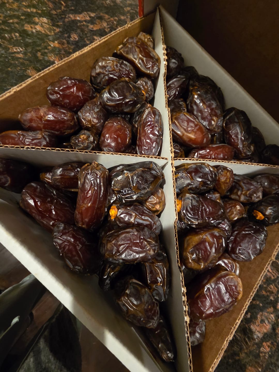 Customer photo review of Soft Rutab Medjool Dates