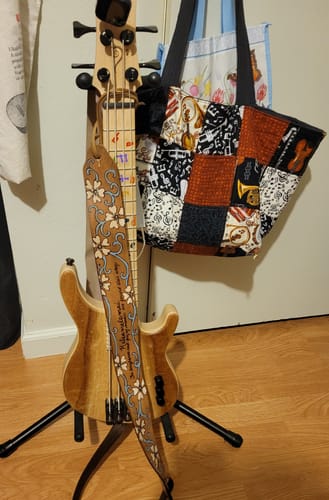 Customer photo review of [NEW] UHF NEXUS - Pro-Grade UHF Wireless System For Guitar/Bass – USB-C, Latency<2 ms, 7 Channels, 165 feet Range