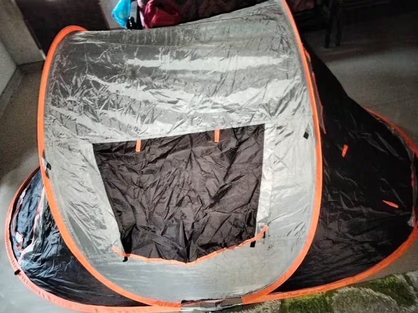 Customer photo review of Pop-Up Wurfzelt 5-8 Personen – Automatisches Campingzelt Wasserdicht
