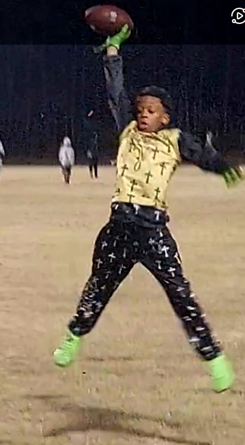 Customer photo review of Ninja Turtles: Raphael Football Gloves – VPS5 by Phenom Elite