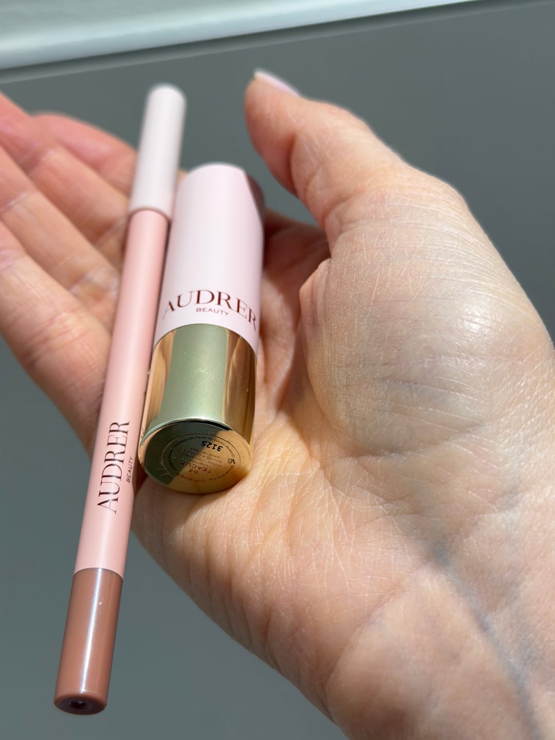 Customer photo review of Lip Over