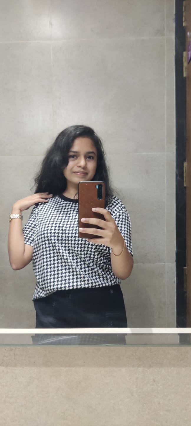 Customer photo review of On the Go Shorts + Soft Houndstooth Tee