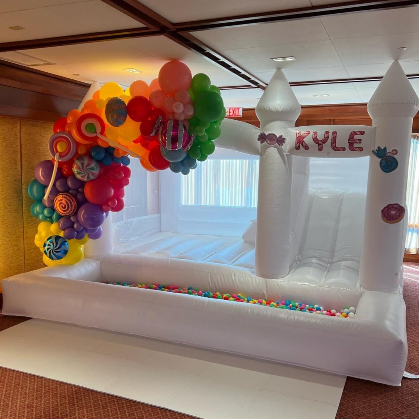 Customer photo review of 13ft Commercial White Bounce House for Kids White Jumping Castle with Slide & Ball Pool for Biday Backyard Toys