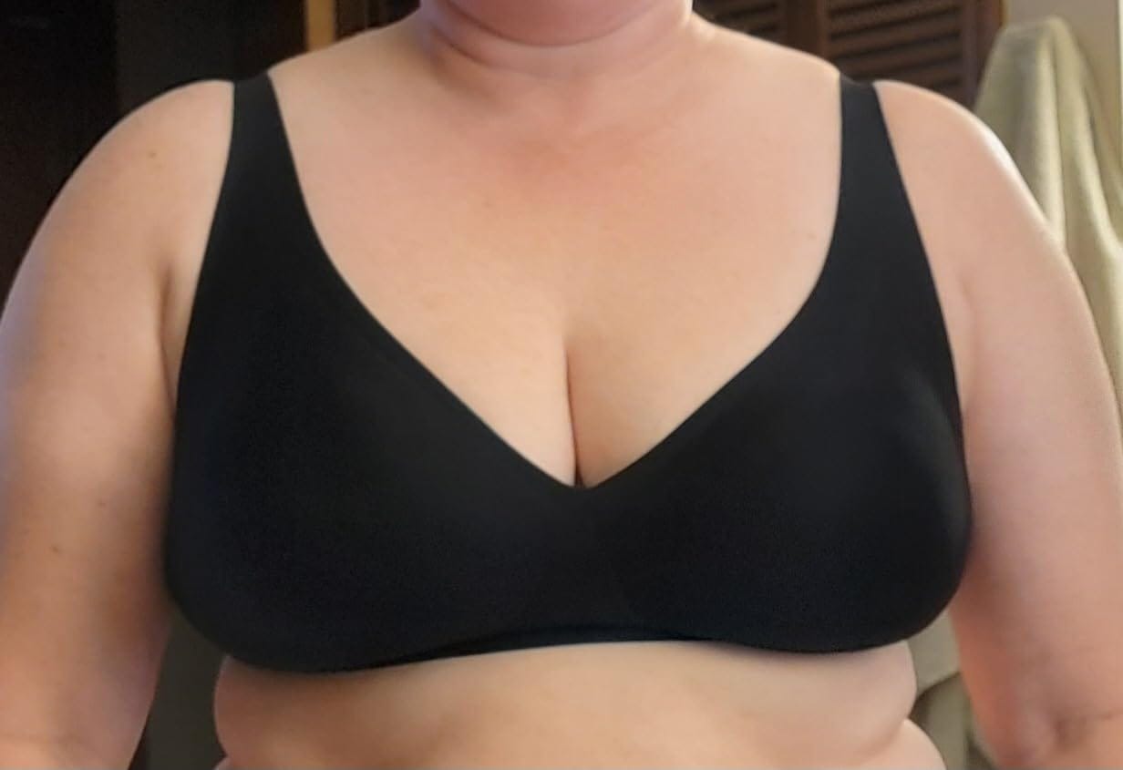 Customer photo review of Comfort Fit Seamless Wireless Bra