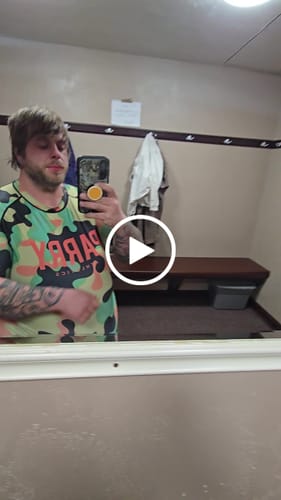Customer video review of Czechoslovakia Duby Oak Rashguard