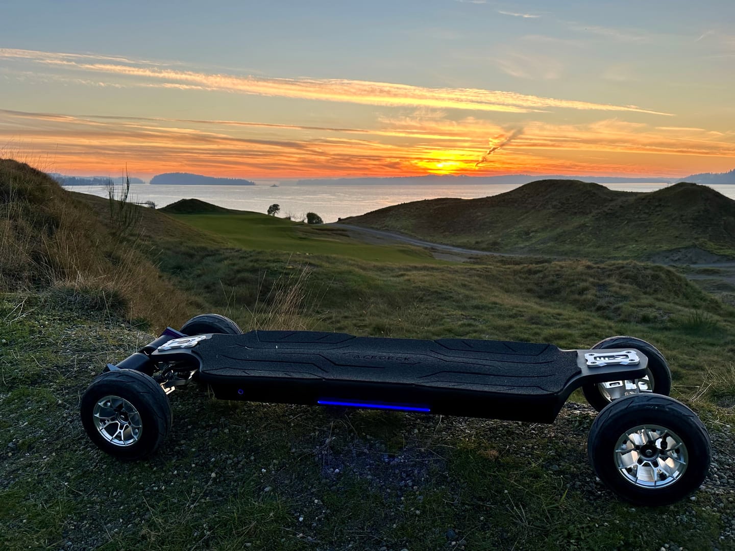Customer photo review of Acedeck® Nomad N3 Electric Skateboard【Boss Special Offer】
