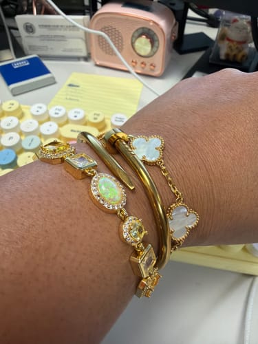 Customer photo review of Lemonade (Yellow) Solstice Bracelet
