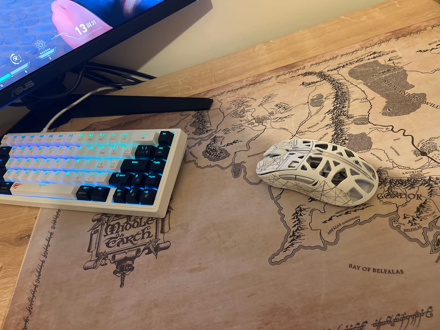 Customer photo review of WLMouse Sword X "The Swords" Edition Magnezyum Wireless Mouse