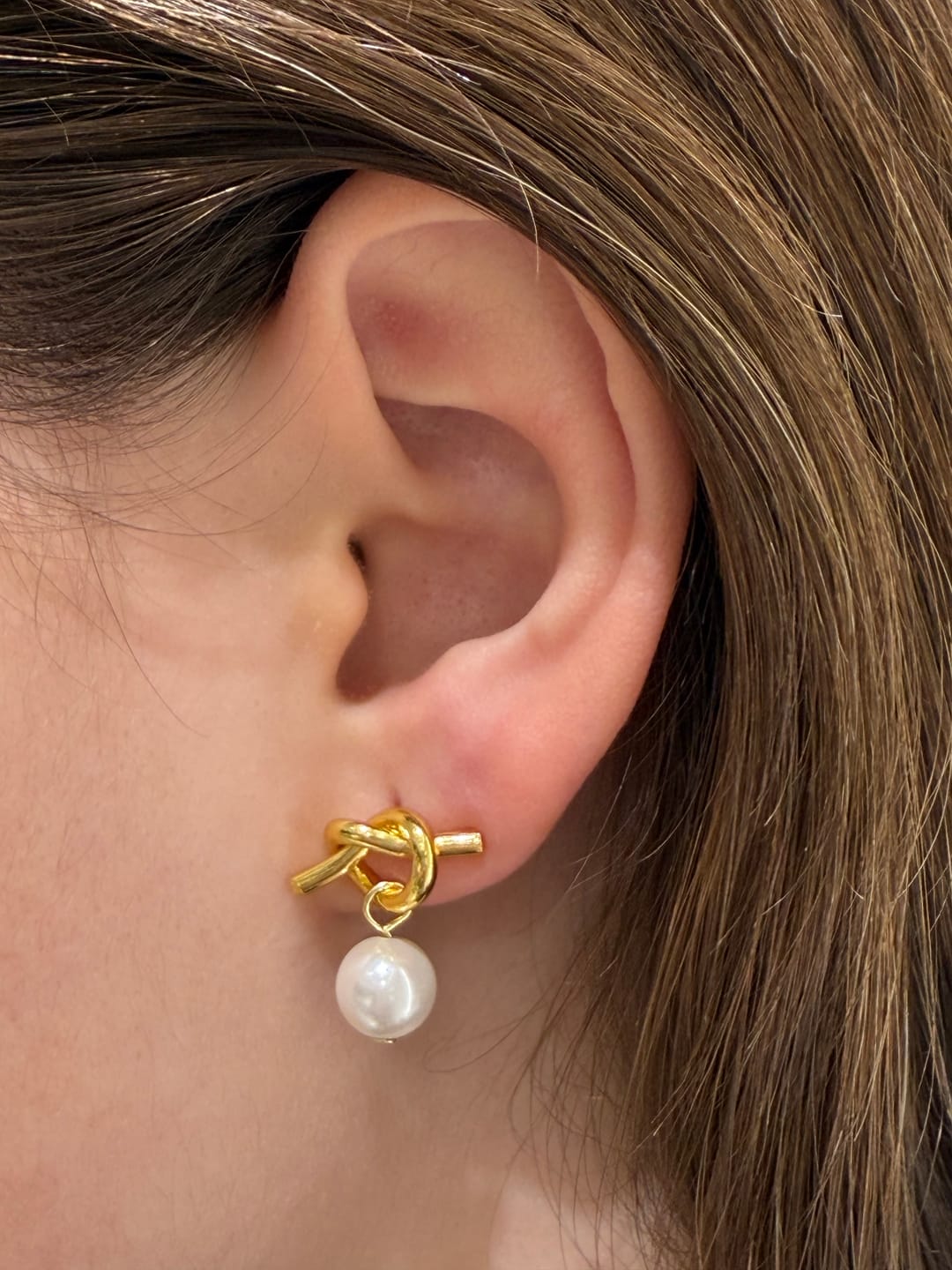 Customer photo review of Par Arete Nudo Con Perla