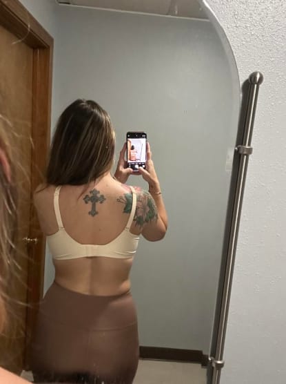 Customer photo review of Comfort Fit Seamless Wireless Bra