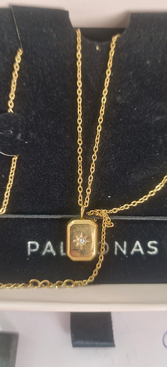 Customer photo review of Vintage Radiance Rectangle Pendant Necklace