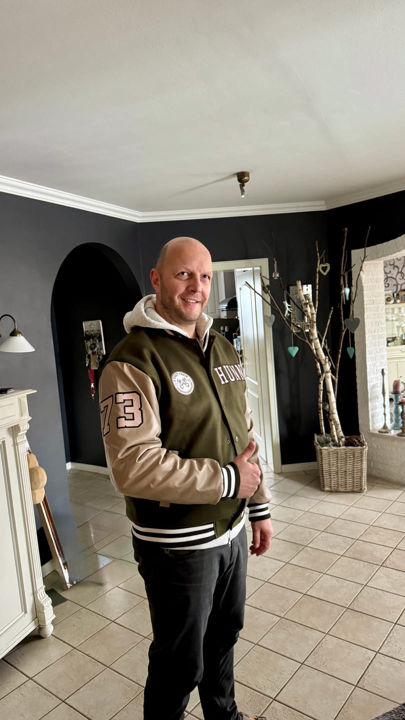 Customer photo review of Maßgeschneidertes Dunkles Oliv Hellkhaki Jacke