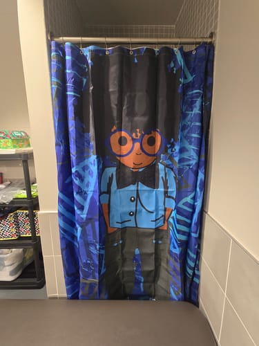 Customer photo review of AFROBRATS™ Oliver Shower Curtain