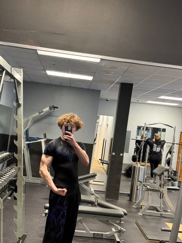 Customer photo review of Void Tech™ Corrupted Short sleeve Compression [DUSK]