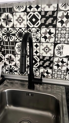 Customer photo review of Falkenberg - Touch Kitchen Faucet with Pull-Out Sprayer
