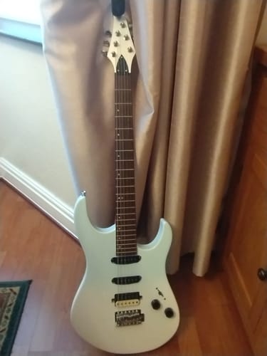 Customer photo review of Donner DMT-66 Electric Guitar