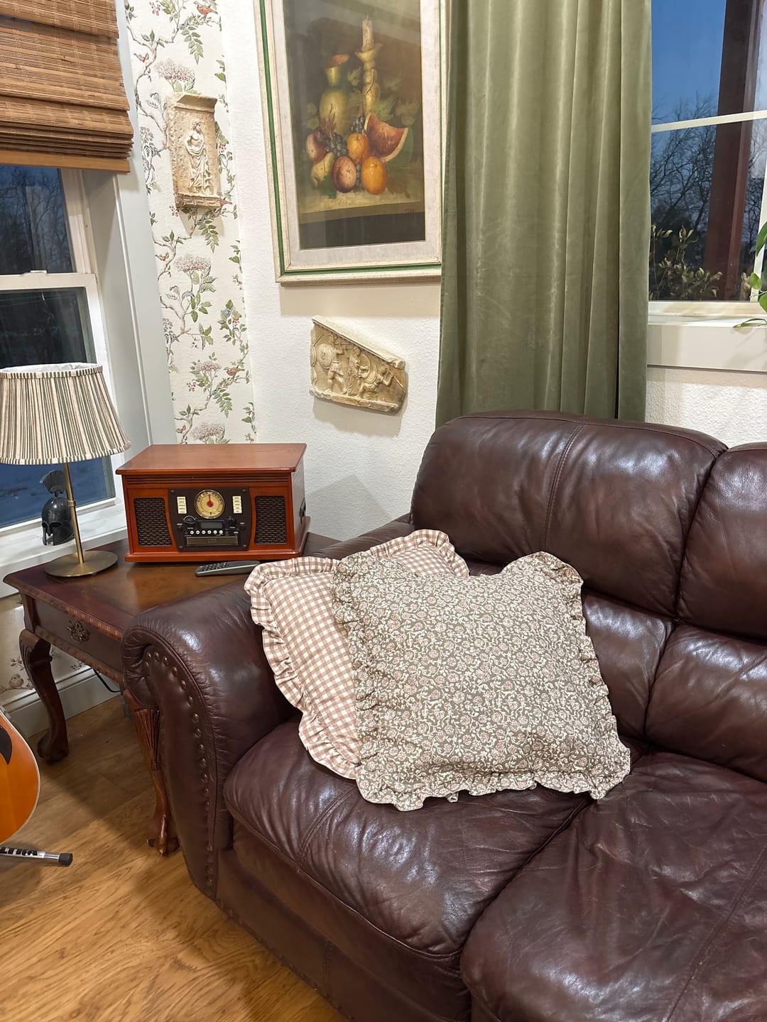 Customer photo review of Elsie Ruffle - 18" | 22"