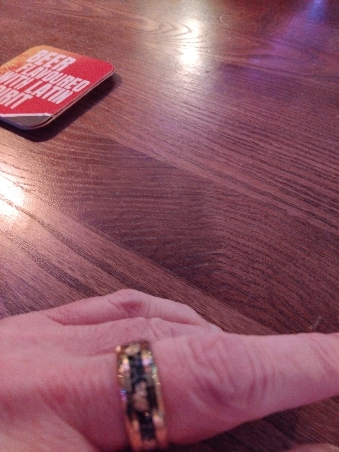 Customer photo review of Golden Flake 8mm Wonder Ring