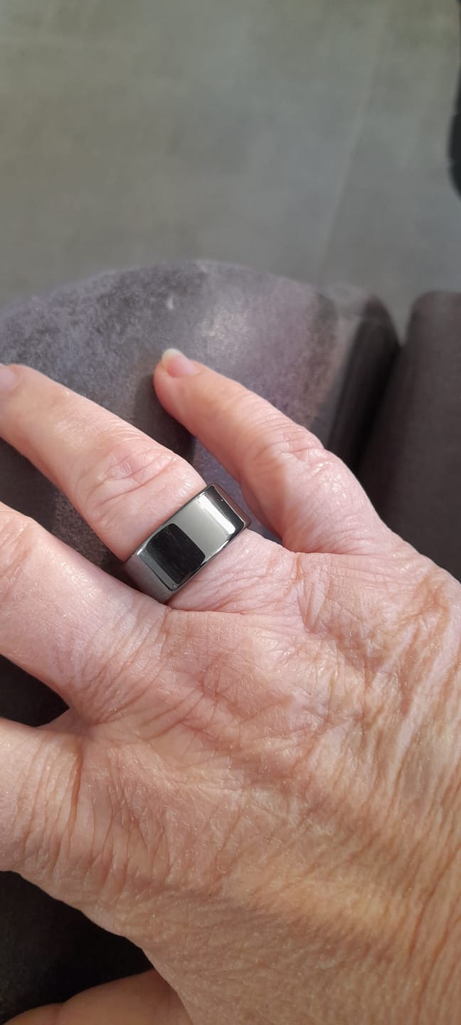 Customer photo review of Bague hématite