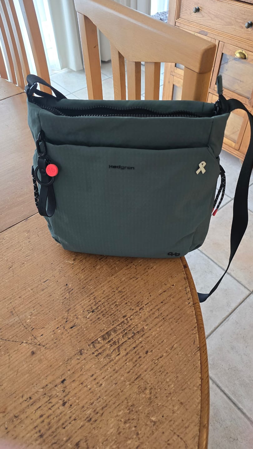 Customer photo review of MAKOTO | Crossbody Square