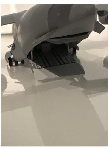 Close-up: Customer's GEMINI200 USAF C17A model with the detailed aft cargo ramp open.