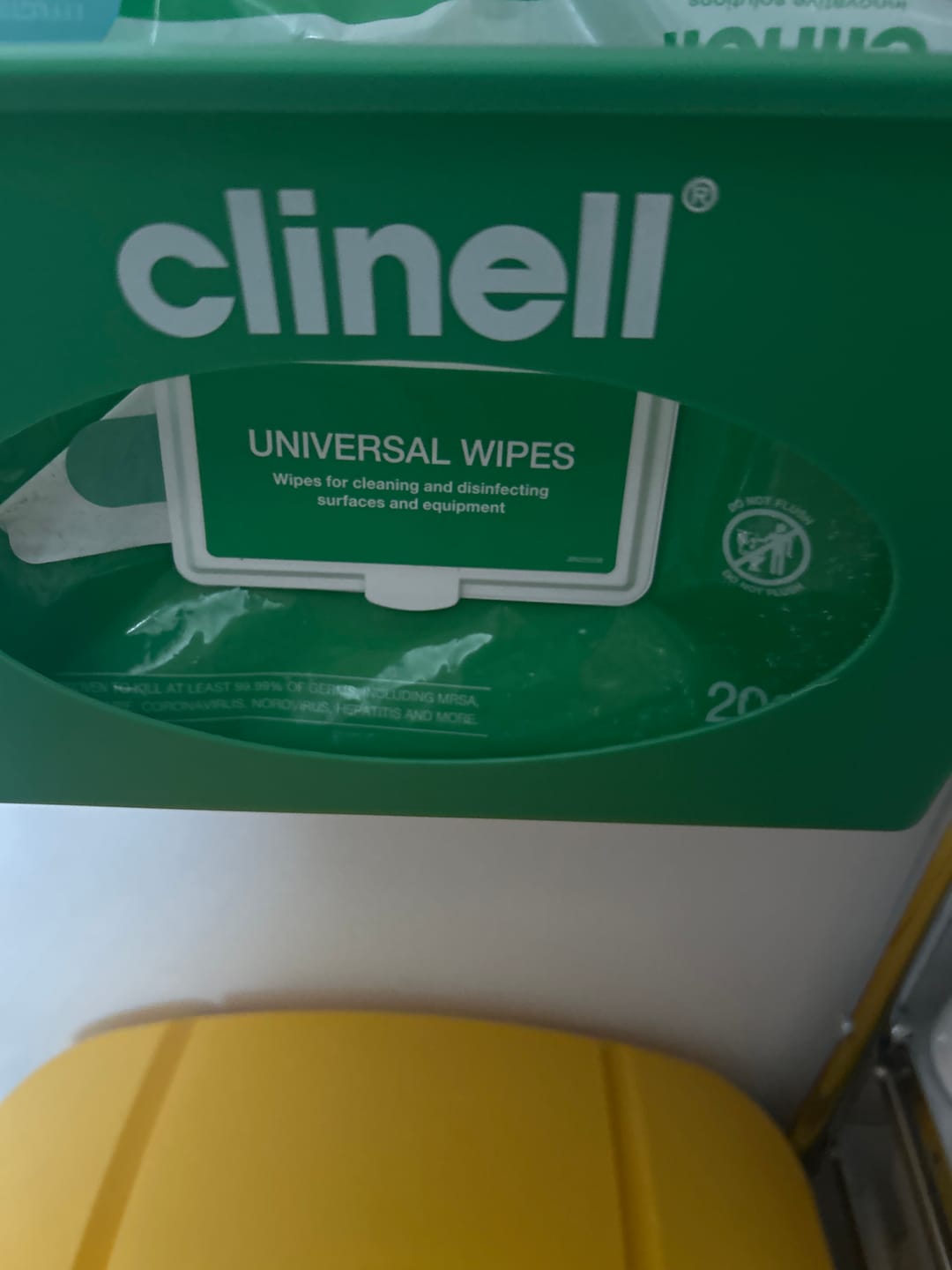 Customer photo review of Clinell Universal Sanitising Wipes x 40
