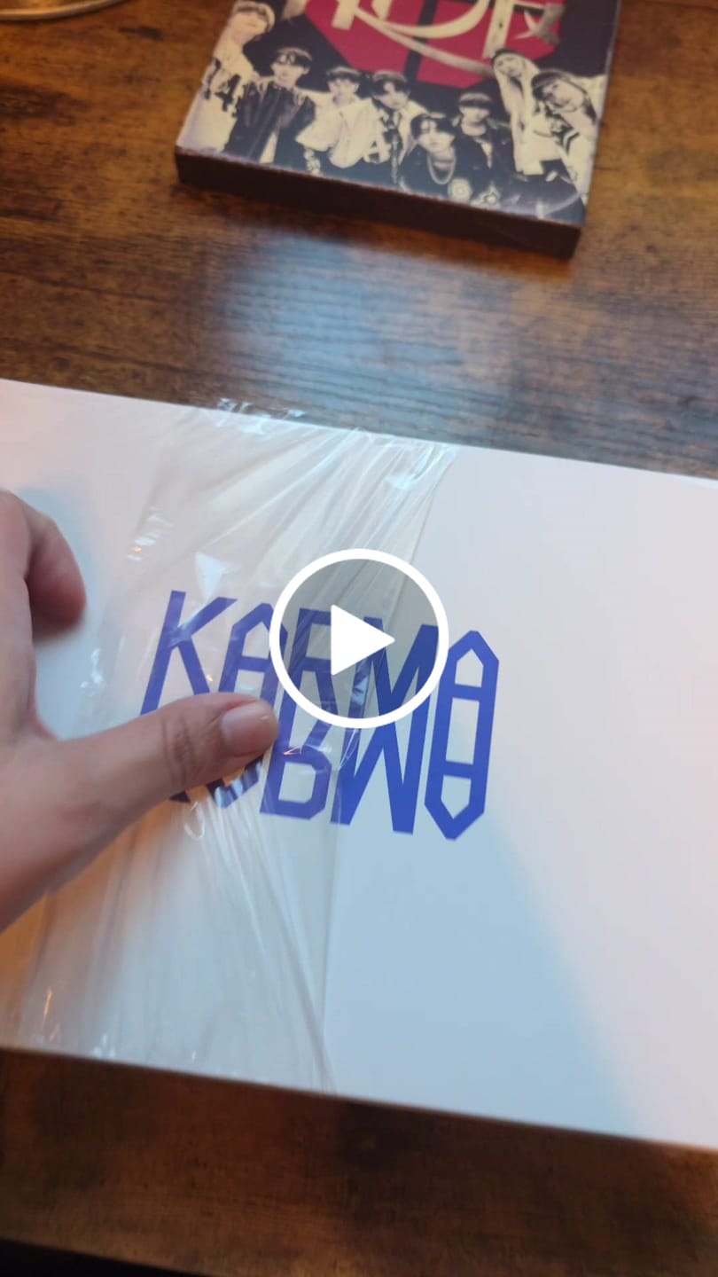 Customer video review of STRAY KIDS - KARMA 4TH ALBUM STANDARD RANDOM
