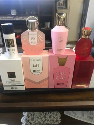 Customer photo review of The Glam Bundle (2 Perfumes + 2 Body Mists)