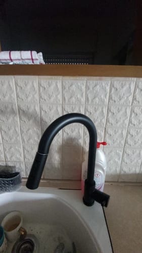 Customer photo review of Falkenberg - Touch Kitchen Faucet with Pull-Out Sprayer