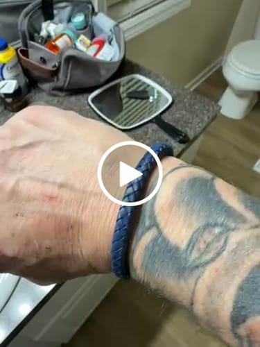 Customer video review of Square Leather Bracelet | 6MM