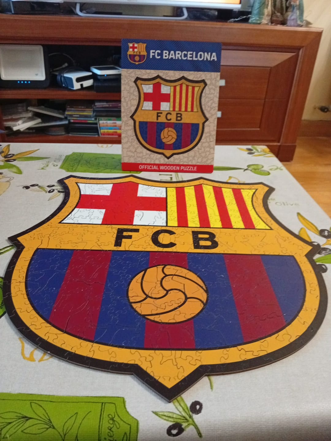 Customer photo review of FC Barcelona® Logo - Puzzle de Madera