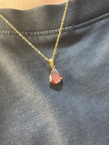 Customer photo review of Rubin Halskette - 14K Goldkette