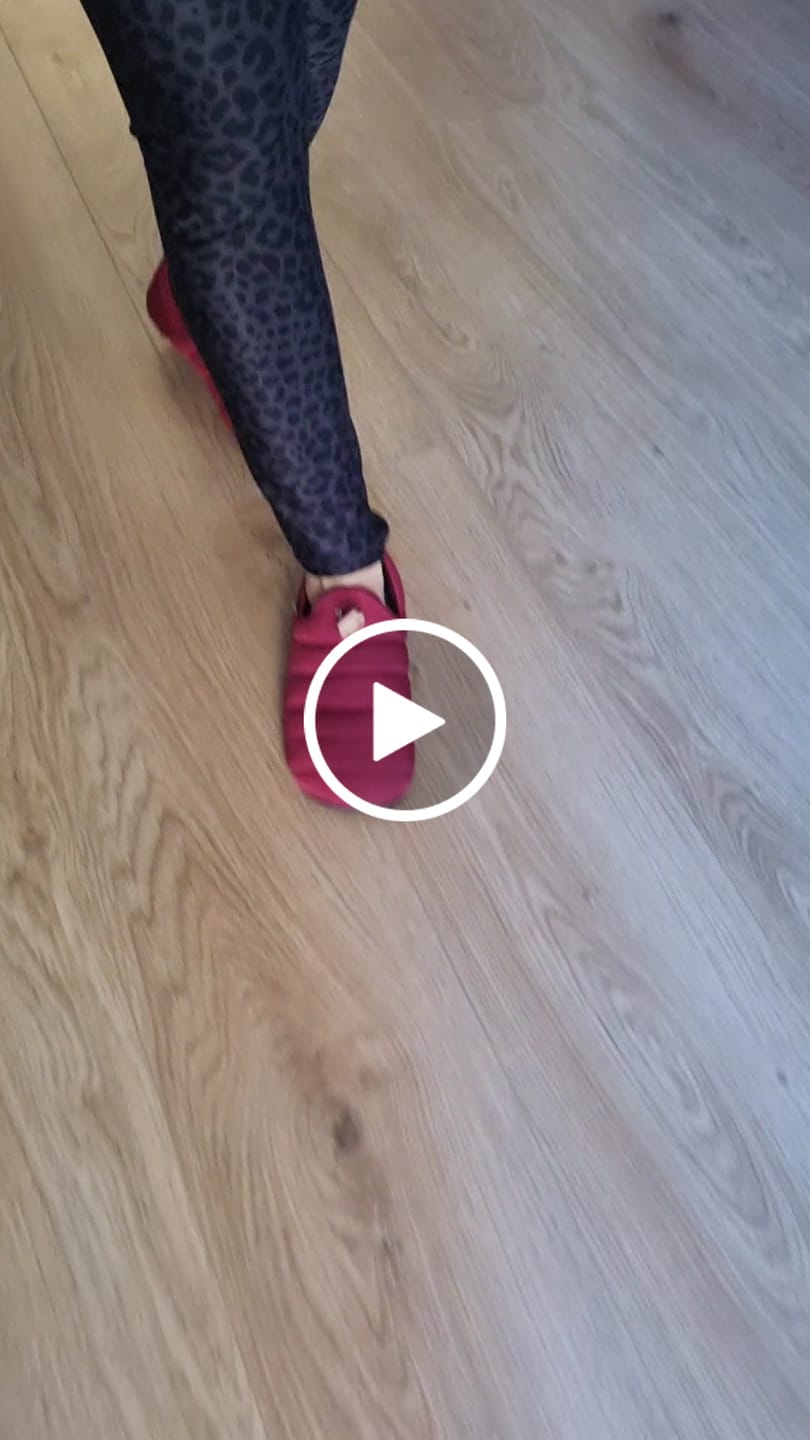 Customer video review of Roots Nomad Cerezo