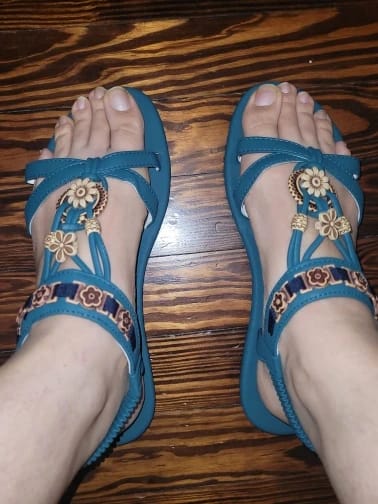 Customer photo review of Fashionable bohemian-style flat sandals, casual and comfortable dopamine-colored versatile and vibrant women's shoes