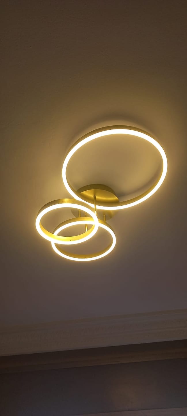 Customer photo review of Plafonnier MONOLYTH Gold
