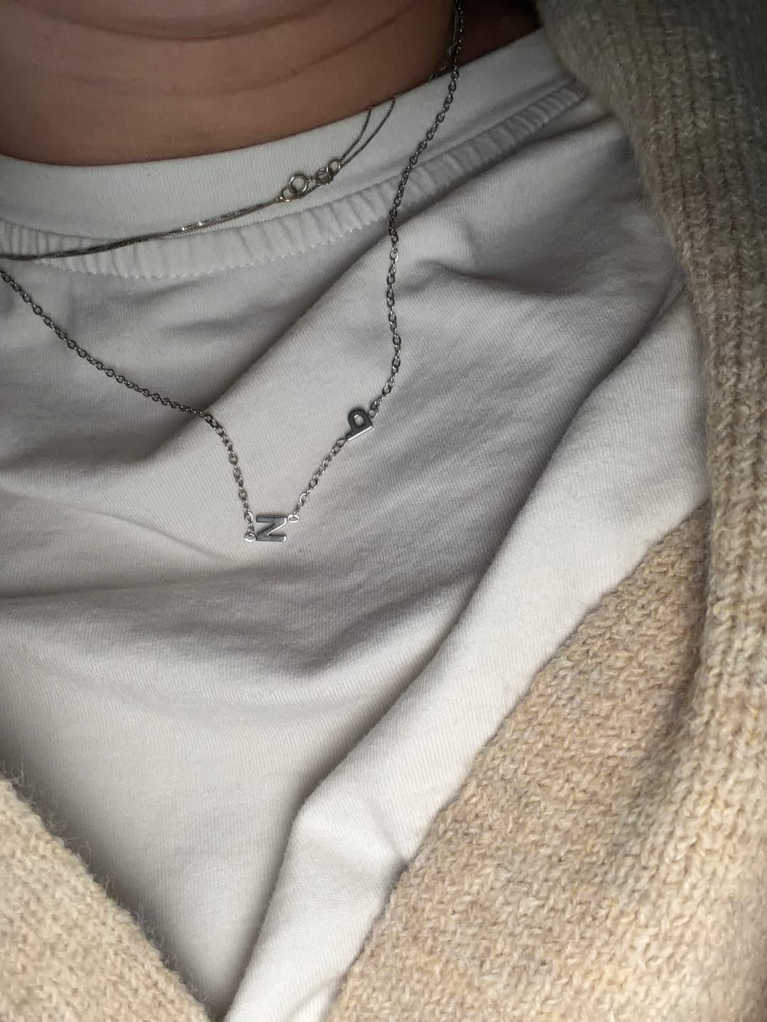 Customer photo review of Collana Personalizzata con Iniziali Laterali