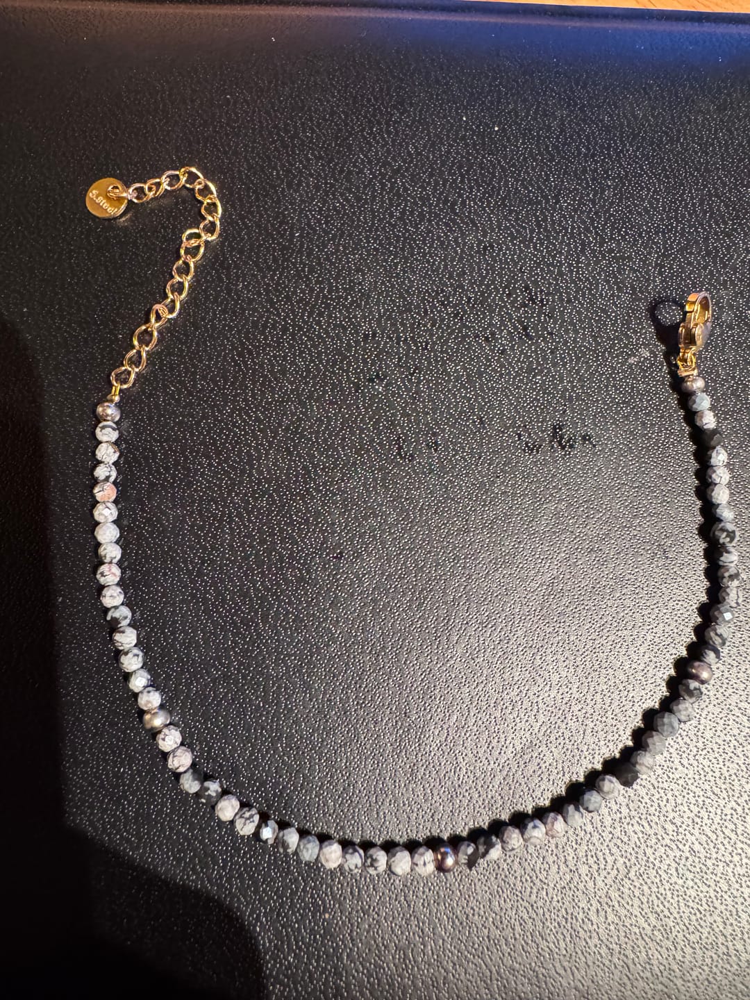 Customer photo review of Obsidian Armband - Schneeflocken Obsidian
