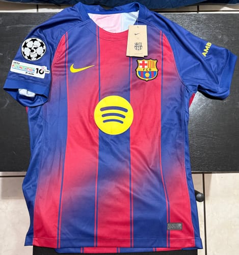 Customer photo review of BARCELONA Local 2025/26