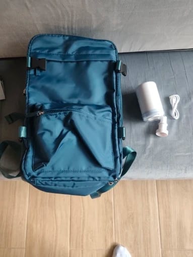 Customer photo review of The Vackpack
