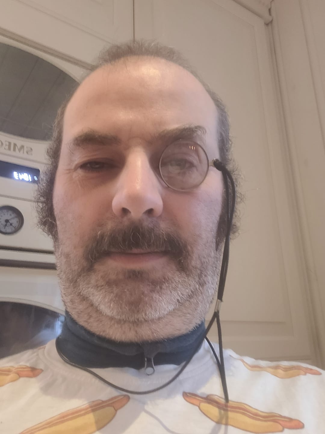 Customer photo review of Monocle & Chain - SIlver (Dark)