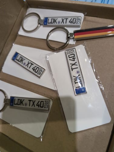 Customer photo review of Kennzeichen Schlüsselanhänger Mini Nummernschild Metall