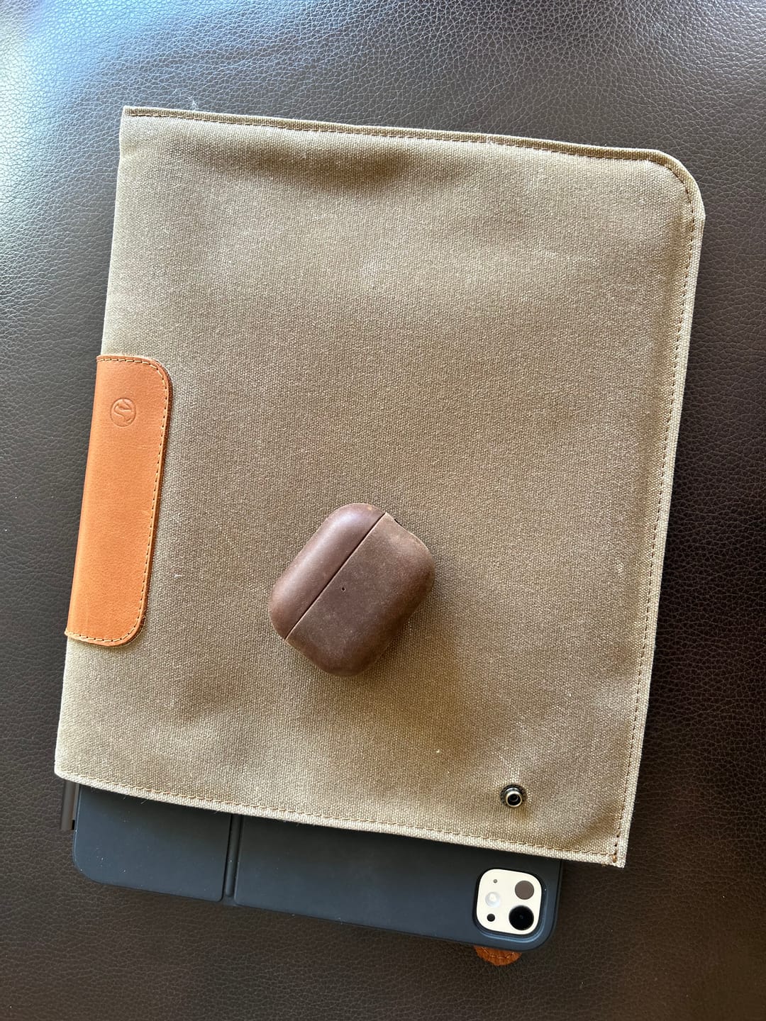 Customer photo review of Magic Keyboard Durable Sleeve